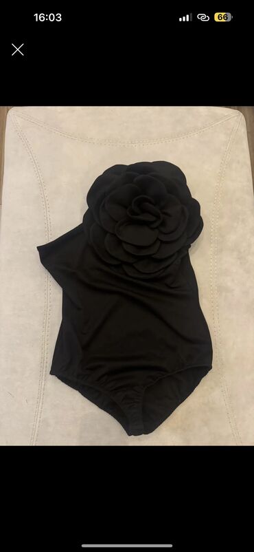 Köynək və bluzalar: M razmer body 1defe geyinilib 100azn alinib 25azn satilir lalafo.az -da Köynək və bluzalar: M razmer body 1defe geyinilib 100azn alinib 25azn satilir