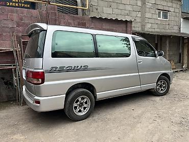 сидения естима: Toyota Regius: 2002 г., 2.7 л, Автомат, Бензин, Минивэн — 3