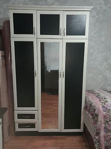 Yataq otağı və qonaq otağı üçün mebel dəsti - Geyim şkafı: 3 bölməli