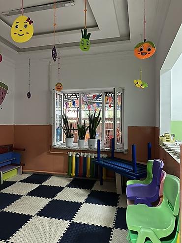 Бала бакчалар, бала багуучулар: Продается дом в Кызыл-Аскере, 200м2 на участке 5 соток. 2 этажа — 7