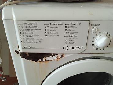 indesit: Стиральная машина Indesit, фронтальная загрузка, загрузка до 5 кг — 2