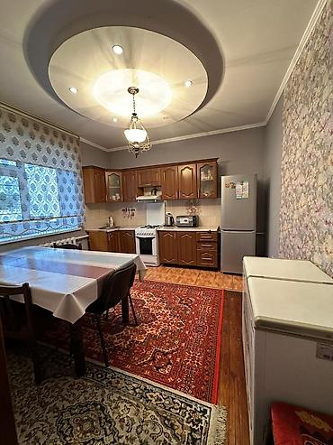 Продажа коттеджей и домов: Продаю 2х этаж дом в центре города с маленьким доходом построили at lalafo.kg — 6 Продажа коттеджей и домов: Продаю 2х этаж дом в центре города с маленьким доходом построили — 6