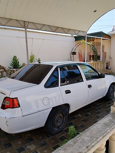 daewoo centra: Daewoo Nexia: 1.5 l | Sedan — 4