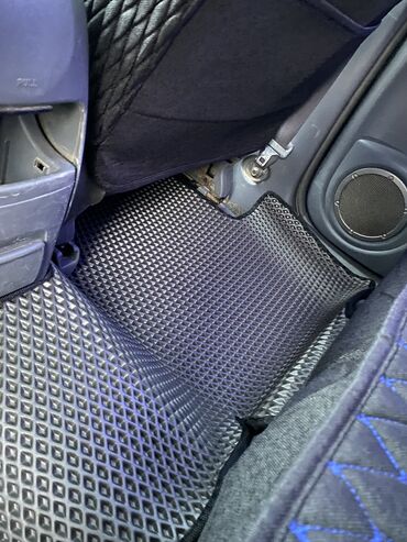 Toyota: Toyota RAV4: 2001 г., 1.8 л, Механика, Бензин, Кроссовер — 11