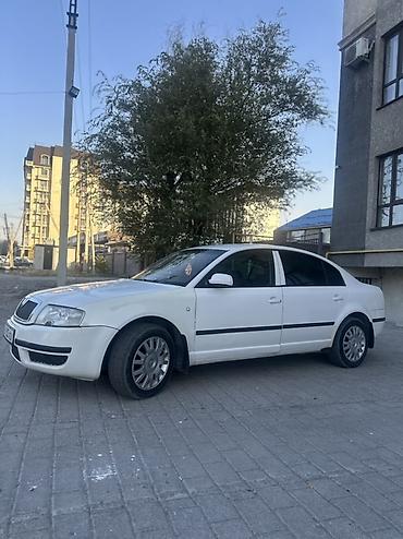 crv 2001: Skoda Octavia: 2004 г., 1.8 л, Механика, Газ, Лифтбек — 2