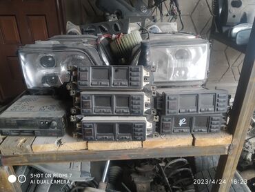 Двери и комплектующие: Петля двери Передняя левая Audi, Б/у, Оригинал — 5