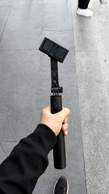 стаблизатор для телефона: Стабилизатор-штатив (селфи-палка) с держателем для смартфона -