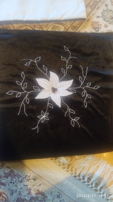 Örtüklər: Yataq üçün Yeni rəng - Qara Yataq örtüyü, Ünvandan götürmə — 11