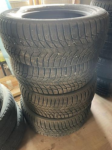 55: Зимние шины 
Новые 
- Размер: 255/55 R19 — 1