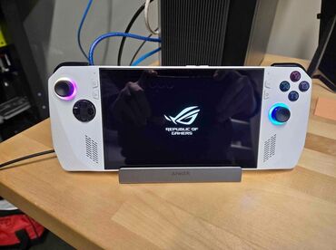 Άλλα: ASUS ROG Ally Z1 Extreme. Excellent condition. Works great. Barely