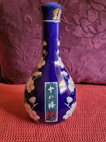 Čaše: Flasa nova za pice porcelan,kobalt,rucno oslikana Kina 1953g. Flasa — 10