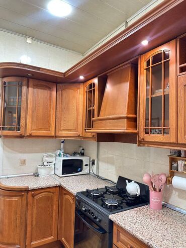 Uzunmüddətli kirayə mənzillər: Nərimanov metrosu Neptun marketin yanınında mənzil kirayə verilir — 6