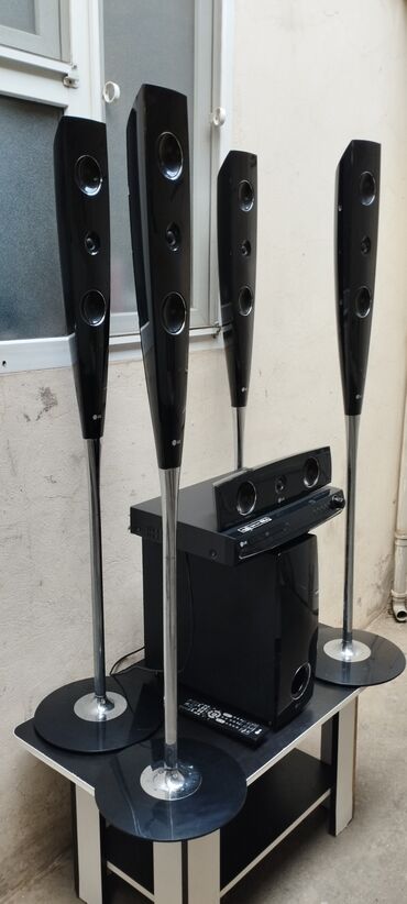 Musiqi mərkəzləri: LG ev kinoteatrı – 5.1 akustik sistem Komplekt: - 4 ədəd hündür — 9
