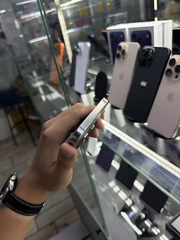 iphon 11 pro max: IPhone 16 Pro, Б/у, 256 ГБ, Natural Titanium, Защитное стекло, Чехол, В рассрочку, 90 % — 6