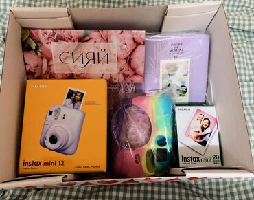 Фотоаппараты: Продаю Instax mini 12 запечатанный все аксессуары также новые не