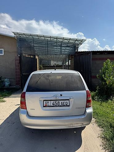 Унаа: Toyota Corolla: 2003 г., 1.6 л, Кол менен иштөөчү, Универсал — 3
