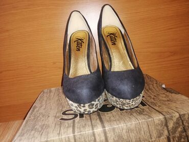 Salonke: Salonke, 39 — 3