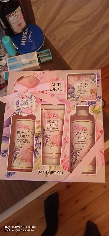 5 15: Beauty Floral – Banyo hədiyyə dəsti 14fevralda 8martda en gozel — 2