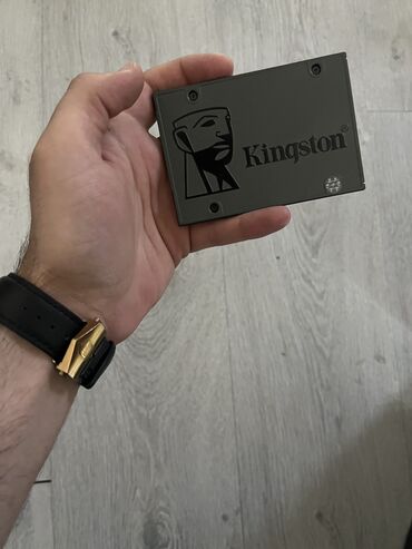 Накопители SSD: Внутренний Накопитель SSD Kingston, 240 ГБ, 2.5", Новый