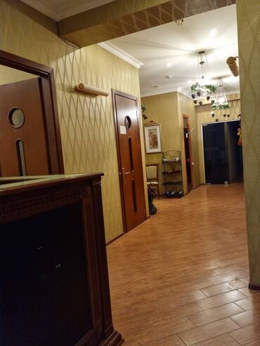 Ofislər: Baksovetdə yerləşən ümumi sahəsi 315 kv,m olan,3 mərtəbəli binanın -da lalafo.az — 15 Ofislər: Baksovetdə yerləşən ümumi sahəsi 315 kv,m olan,3 mərtəbəli binanın — 15