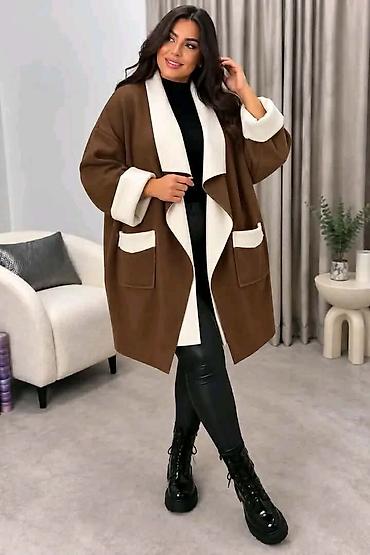sta su zepe: Jakna za punije
2XL 3XL 4XL
Cena : 3.750 dinara — 1