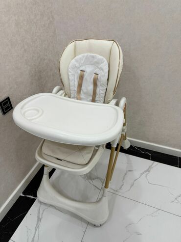 8 ayliq usaq sekilleri: Kidilo masa satilir 65 azn. Yaxdi veziyyetdedir. Funksiyalidir