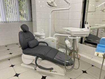 стоматологический мебель: Продается стоматологическое кресло в рабочем состоянии