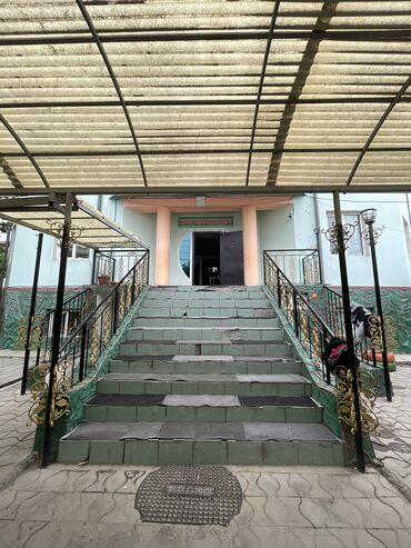 детский сад лебединовка: Сдается помещение 580 квадратных метров, есть придомовой участок