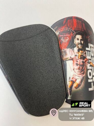 Другое для спорта и отдыха: Щитки с принтами лучших игроков футбола!!! Щитки мини, для защиты — 15