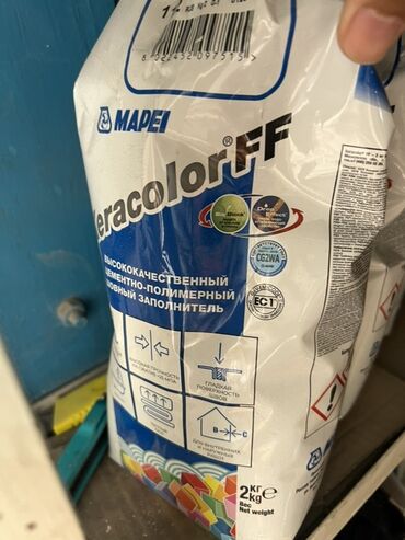 полимерный клей: Высококачественный цементно-полимерный заполнитель Mapei Keracolor FF