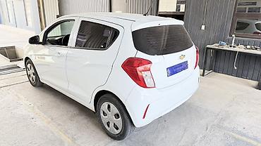 решетка на ист: Chevrolet Spark: 2018 г., 1 л, Автомат, Бензин, Хэтчбэк — 3