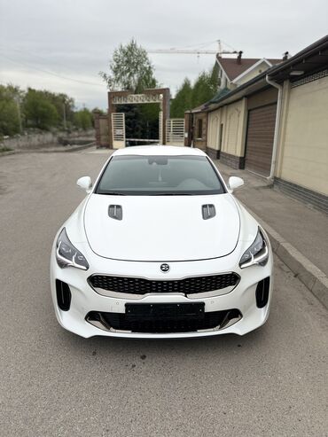 Kia: Kia : 2019 г., 2.2 л, Автомат, Дизель, Хэтчбэк