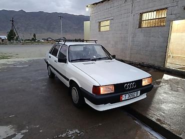 Унаа сатуу: Audi 80: 1986 г., 1.8 л, Кол менен иштөөчү, Бензин, Седан — 4