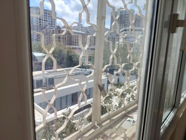 Uzunmüddətli kirayə mənzillər: Binanın 5-ci mərtəbəsində yerləşən bu 3 otaqlı mənzil şəhər mərkəzində -da lalafo.az — 6 Uzunmüddətli kirayə mənzillər: Binanın 5-ci mərtəbəsində yerləşən bu 3 otaqlı mənzil şəhər mərkəzində — 6