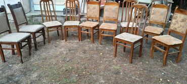 Taxta materialdan hazırlanmış yemək stulları dəsti, klassik dizaynı