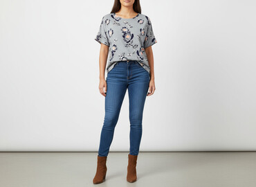 bluzki dopasowane eleganckie: Women's blouse, size 2XL