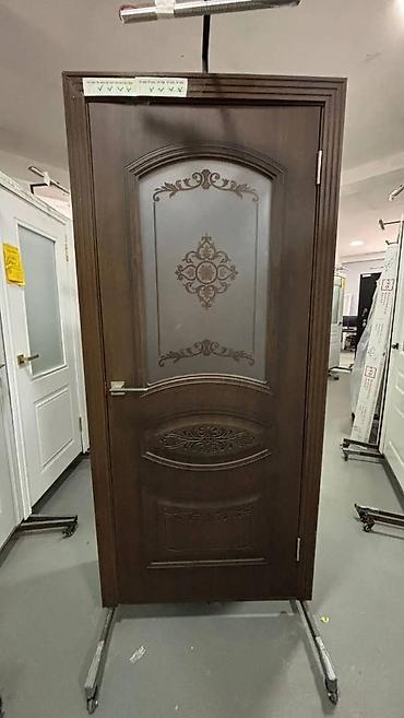 Межкомнатные двери: Межкомнатная дверь цвета грецкого ореха — это элегантное и тёплое — 10