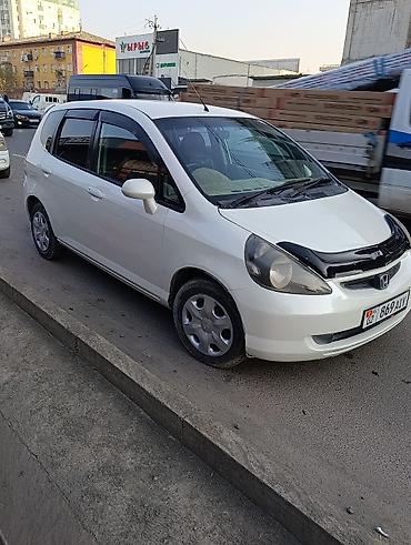 естима 3: Honda Fit: 2002 г., 1.3 л, Вариатор, Бензин, Хэтчбэк — 1