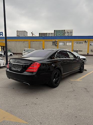 докатки: Mercedes-Benz S-Class: 2010 г., 5.5 л, Автомат, Бензин, Седан — 4