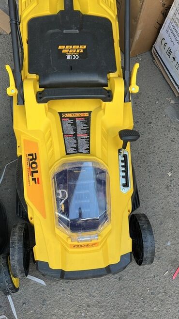 продаю газон: Газонокосилка Аккумуляторная, Самовывоз, Бесплатная доставка, Платная доставка