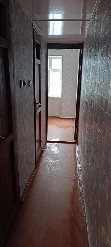 sumqayit 18 mikrorayon: Göyçay, 2 otaqlı, Köhnə tikili, 58 kv. m — 2