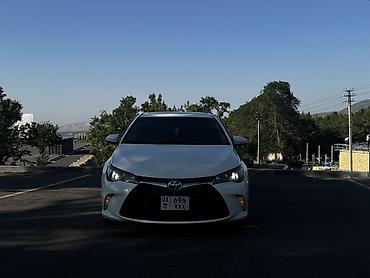 corolla 2018: Toyota Camry: 2017 г., 2.5 л, Автомат, Гибрид, Седан — 2