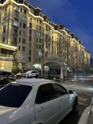 сдаётся комната гост типа чолпонатинская собственник: 3 бөлмө, 86 кв. м, Элитка, 9 кабат, Дизайнердик ремонт