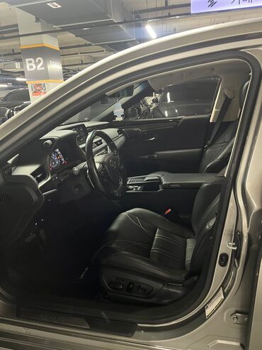 Lexus: Lexus ES: 2020 г. — 7