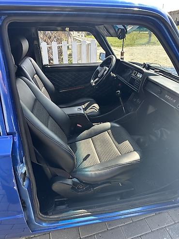 VAZ (LADA): Model: Lada (VAZ) 21011 Kuzov: sedan, 4 qapı Rəng: parlaq göy Nömrə — 8