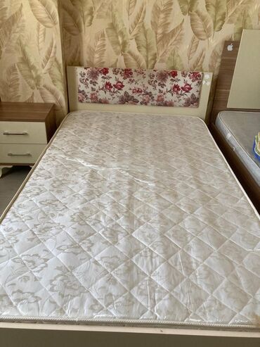 Çarpayılar: Təknəfərlik çarpayı, Bazasız, Matras ilə, Siyirməsiz