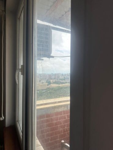 menzil: 9cu mik 2 otaq 600 azn ofis haqqı var