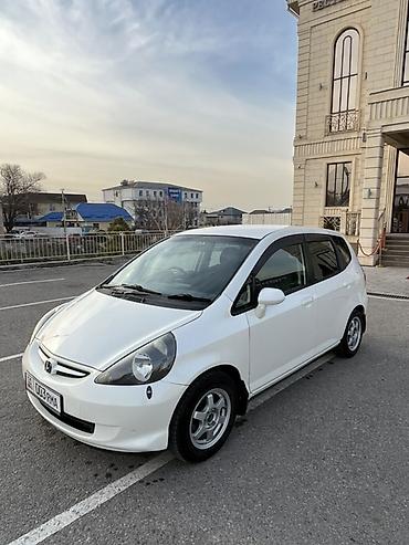 Honda: Honda Fit: 2003 г., 1.3 л, Вариатор, Бензин, Хэтчбэк — 8