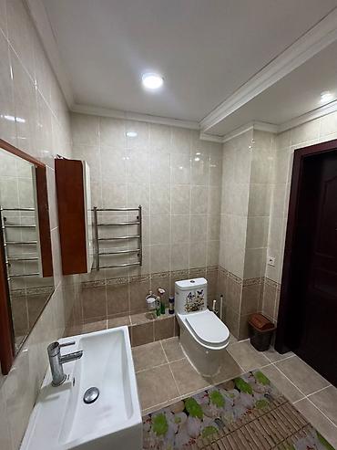 Продажа квартир: 5 и более комнат, 249 м² — 18