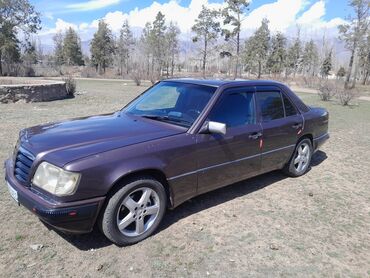 Mercedes-Benz: Mercedes-Benz E-Class: 1994 г., 2.2 л, Механика, Бензин, Седан — 2